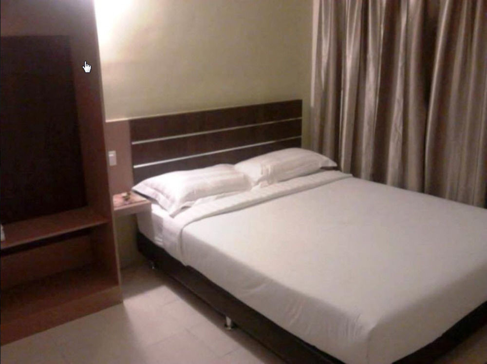Oyo 182 Simms Grand Inn Kuala Lumpur Dış mekan fotoğraf
